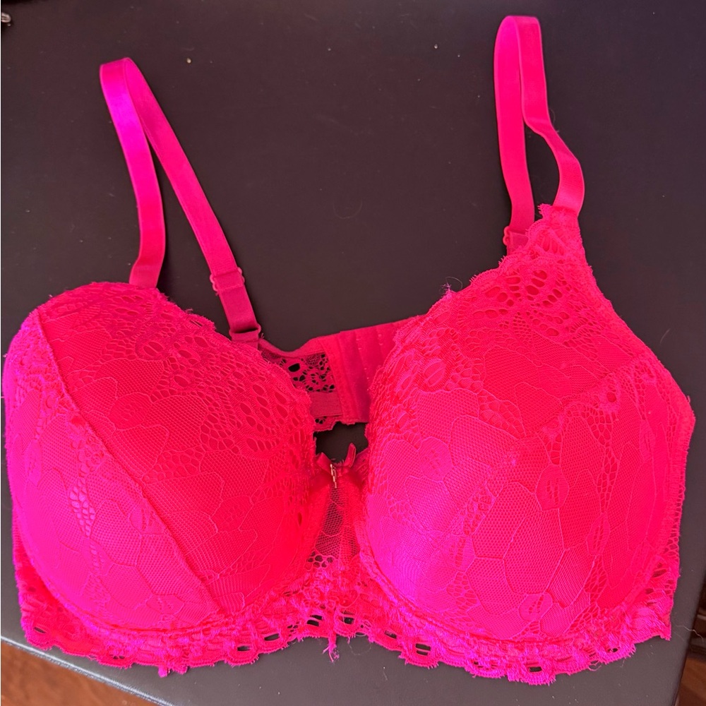 XOXO Vibrant Pink Lace Bra